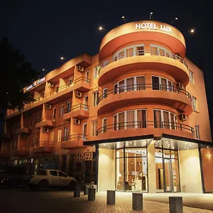 Lux Hotel